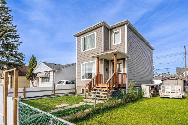 Eat in kitchen - 565 Bowman Avenue, Winnipeg, MB R2K1P7 Photo 2