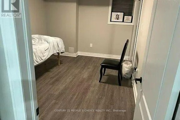565 Dougall Avenue, Caledon, ON L7C3Z4 Photo 5