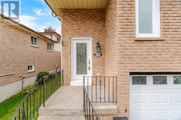 565 Hayward Crescent, Milton, ON L9T4T8 Photo 5
