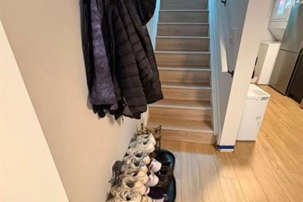 565 Mohawk Road W Unit# Basement, Hamilton, ON, photo 2