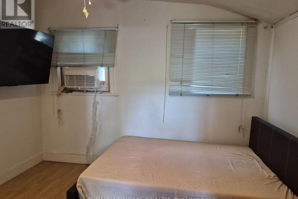 565 South Street S, London East, ON, photo 3