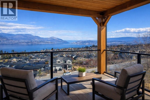 5669 Mountainside Drive, Kelowna, BC V1W5L5 Photo 5