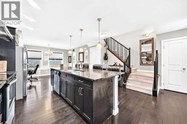 Kitchen - 567 Evanston Drive Nw, Calgary, AB T3P0H4 Photo 3
