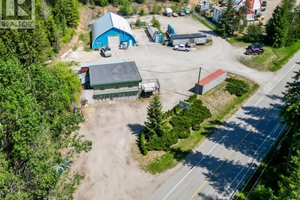 5671 Auto Road Se, Salmon Arm, BC, photo 2