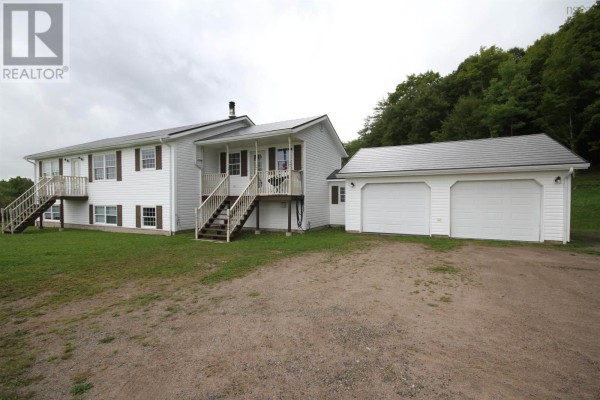 4pc Ensuite bath - 5679 Highway 105 Highway, Melford, NS B0E2Y0 Photo 4