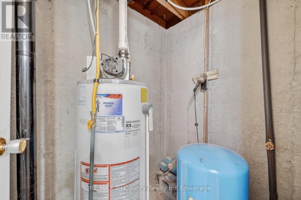 Water heater and expansion tank in basement - 568 7th Concession Enr Road Norfolk