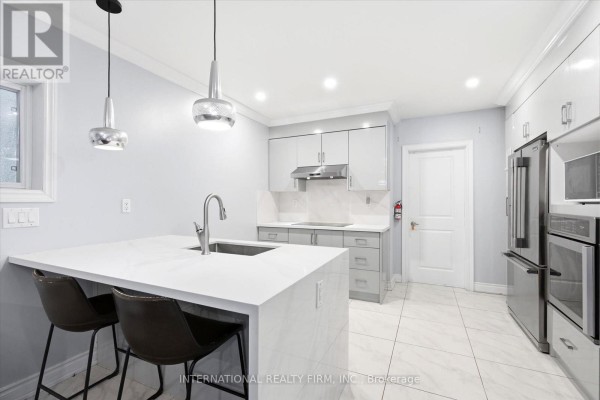 Bedroom - 568 Delaware Avenue N, Toronto, ON M6H2V2 Photo 5