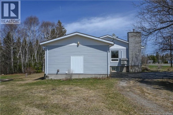 Bath (# pieces 1-6) - 568 Des Acadiens Boulevard, Bertrand, NB E1W1G6 Photo 4