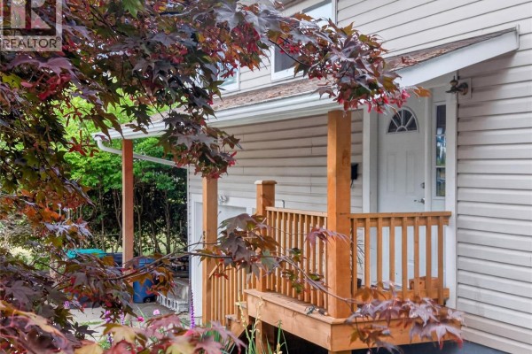 568 Salish St, Comox, BC, photo 2