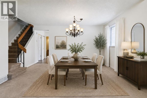 Living room - 568 Strathcona Drive Sw, Calgary, AB T3H1K5 Photo 5