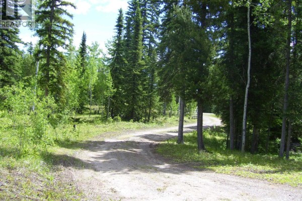 568 Yetta Road, Bouchie Lake, BC V2J3H9 Photo 5