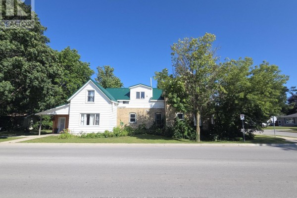 569 Eugenie Street, Saugeen Shores, ON N0H2C0 Photo 2