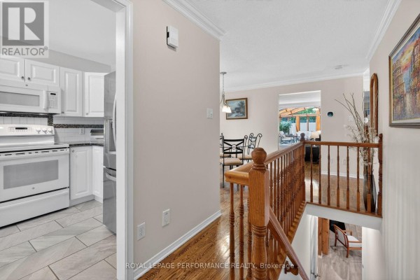 Kitchen - 569 Princess Louise Drive, Ottawa, ON K4A1Z1 Photo 5