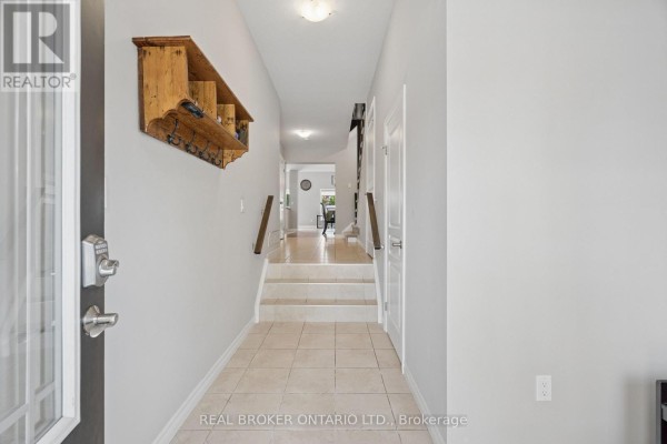 4pc Bathroom - 569 Starwood Drive, Guelph, ON N1E0L9 Photo 4