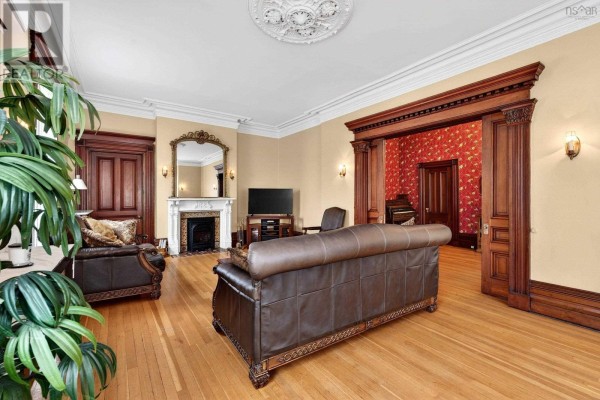 5691 Inglis Street, Halifax Peninsula, NS B3H1K2 Photo 5