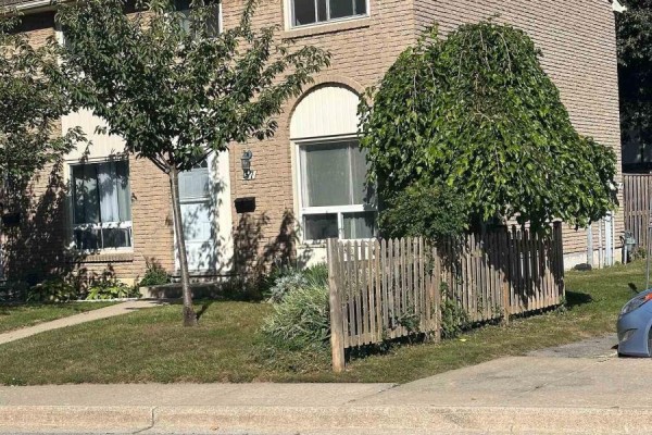 57 - 25 Linfield Drive, St  Catharines, ON L2N5T7 Photo 3