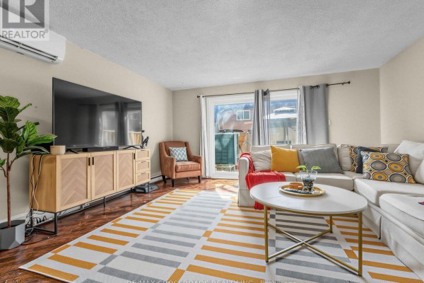 Living room - 57 - 275 Manse Road, Toronto, ON M1E4X8 Photo 3