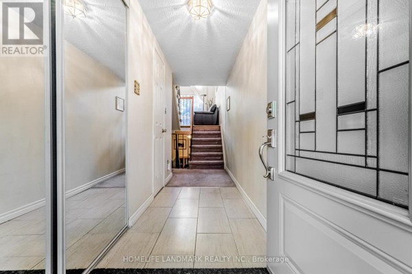 Dining room - 57 - 4165 Fieldgate Drive, Mississauga, ON L4W2M9 Photo 4