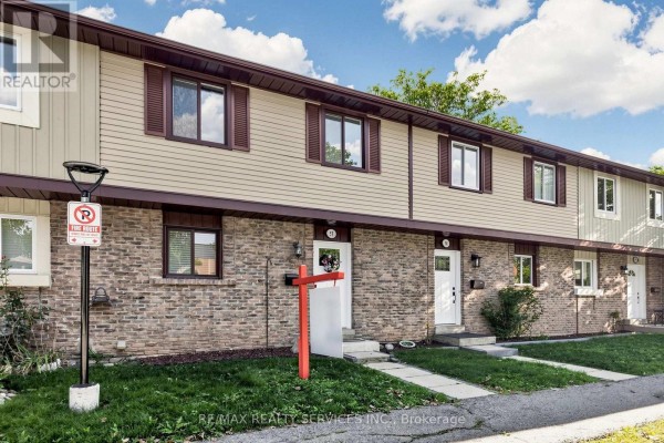 57 - 93 Hansen Road N, Brampton, ON, photo 2