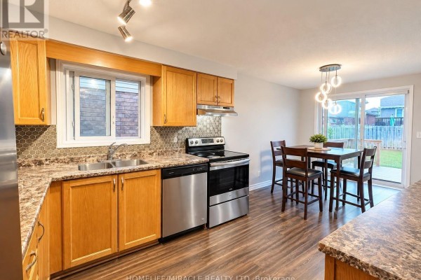 57 Activa Avenue, Kitchener, ON N2E3R3 Photo 2