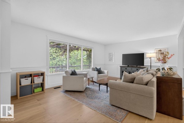 Family room - 57 Bellevue Cr, St  Albert, AB T8N0A5 Photo 4
