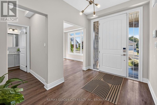 Foyer - 57 Bergenstein Crescent, Pelham, ON L0S0A1 Photo 5