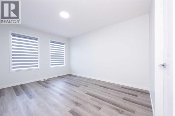 57 Corner Glen Row Ne, Calgary, AB, photo 2