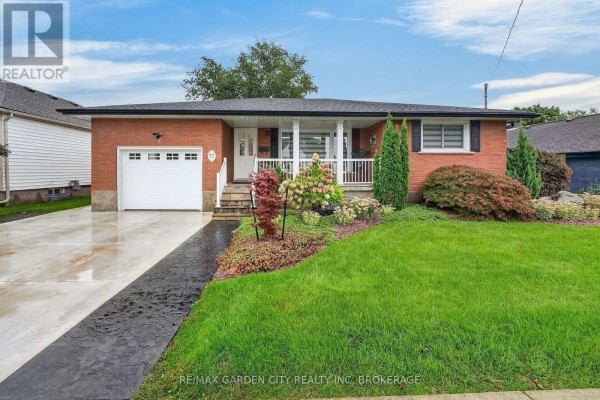 Residential for sale at 57 Elmwood Avenue, Welland, ON - MLS® 3tmd8l