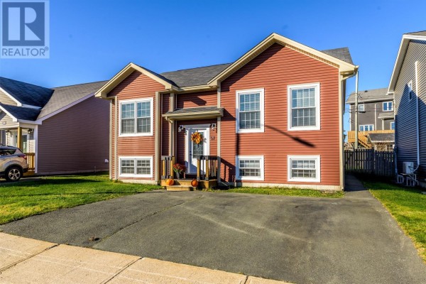 Bath (# pieces 1-6) - 57 Glenlonan Street, St  John S, NL A1G0B4 Photo 4