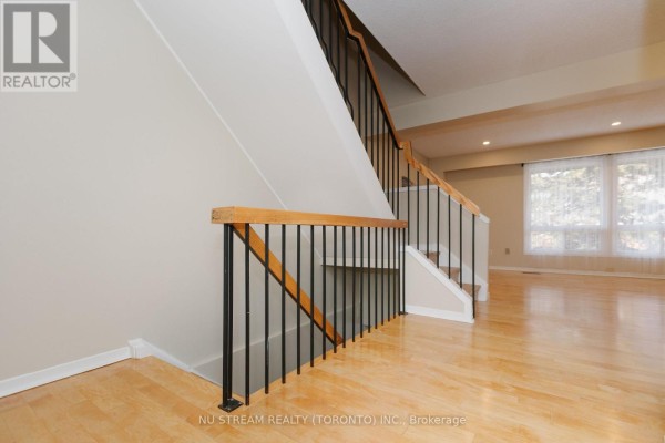 Bedroom 3 - 57 Gypsy Roseway, Toronto, ON M2N5Z1 Photo 4