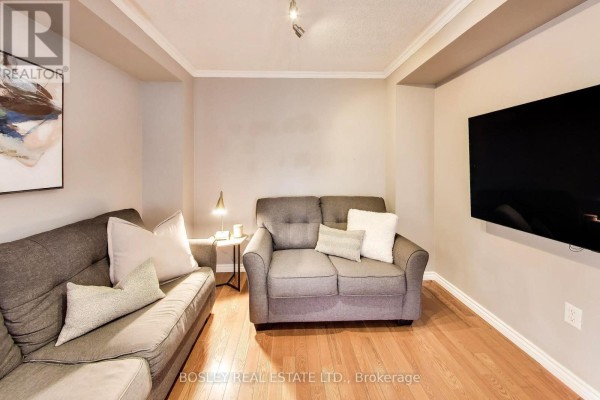 Bedroom 2 - 57 Longueuil Place, Whitby, ON L1R3G9 Photo 5