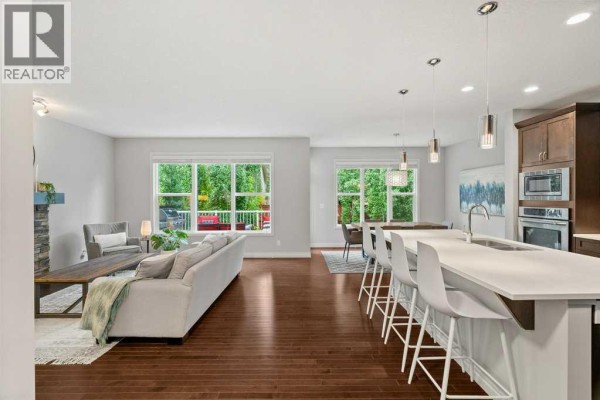 Dining room - 57 Riviera View, Cochrane, AB T4C0Y7 Photo 4