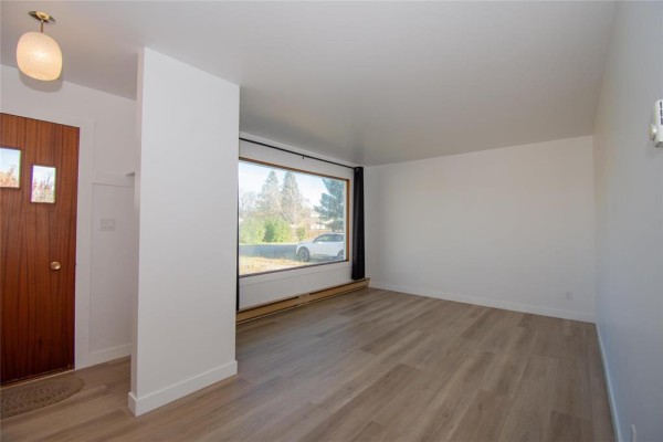 Family room - 57 Saskatchewan Street, Strathclair, MB R0J2C0 Photo 5