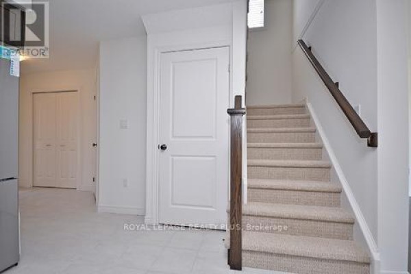 57 Severn Drive, Guelph, ON N1E0M9 Photo 4