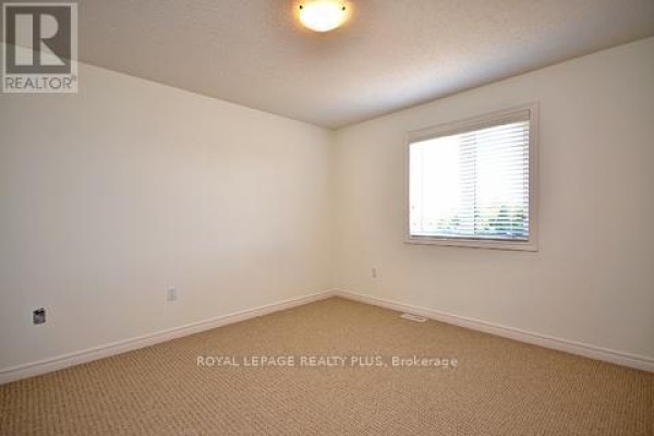 57 Severn Drive, Guelph, ON N1E0M9 Photo 5