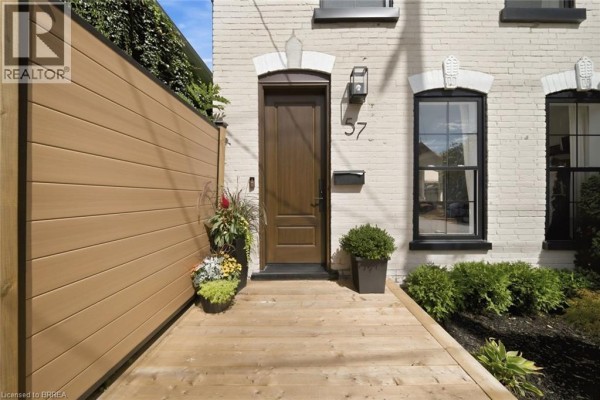 4pc Bathroom - 57 Terrace Hill Street, Brantford, ON N3R1E8 Photo 4
