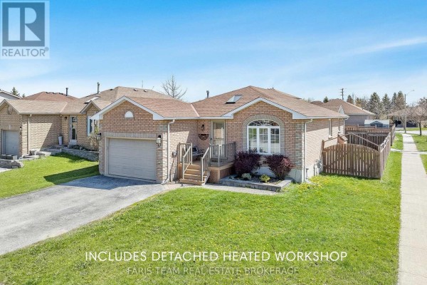 57 Wessenger Drive, Barrie, ON, photo 2