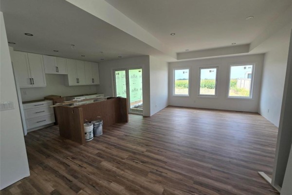 57 Wild Plum Drive, Steinbach, MB, photo 2