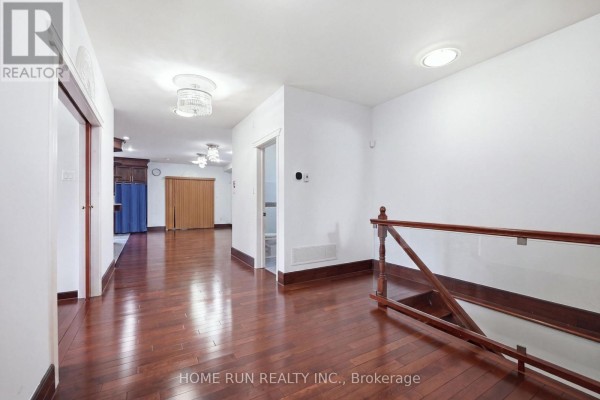 57 Willow Street, Ottawa, ON K1R6V7 Photo 5