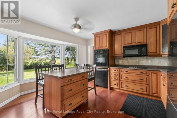 Bedroom 5 - 5700 Highway 6, Guelph/eramosa, ON N1H6J7 Photo 5