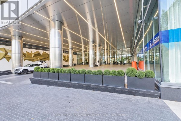 5702 - 1 Concord Cityplace Way, Toronto, ON M5V0X3 Photo 2