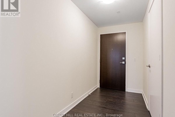 Kitchen - 5702 - 2221 Yonge Street, Toronto, ON M4S2B4 Photo 4