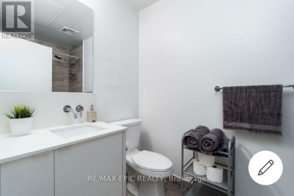 Den - 5705 - 100 Harbour Street, Toronto, ON M5J0B5 Photo 5