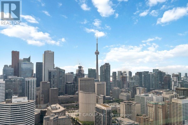 5709 - 386 Yonge Street, Toronto