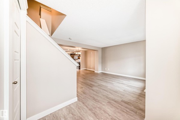 5709 66 St, Beaumont, AB, photo 3