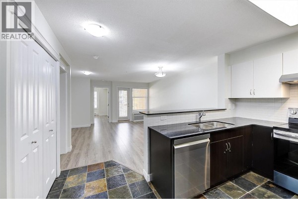 571 Yates Road Unit# 304, Kelowna, BC, photo 2