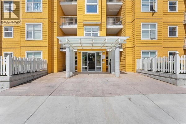 571 Yates Road Unit# 404, Kelowna, BC, photo 2