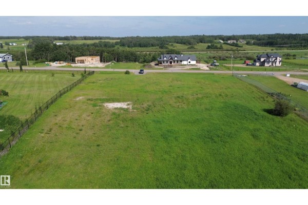 57126 Rge Road 233, Rural Sturgeon County, AB T0A1N5 Photo 4