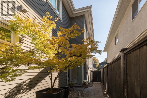 572 E 16th Avenue, Vancouver, BC V5T2V2 Photo 2