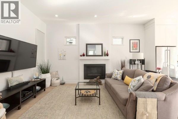 572 E 16th Avenue, Vancouver, BC V5T2V2 Photo 4